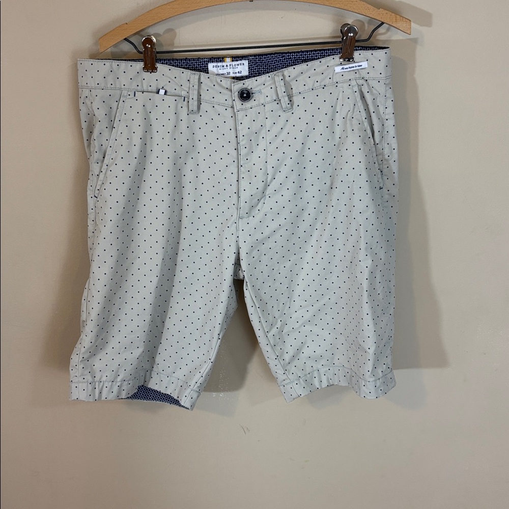 Denim & Flower Khaki and Navy Polkadot Shorts Size 32